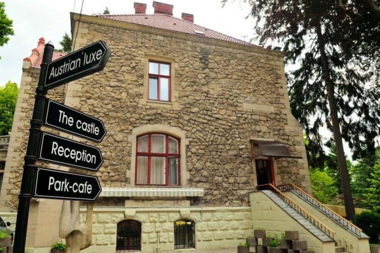 Lion'S Castle Hotel إلفيف المظهر الخارجي الصورة