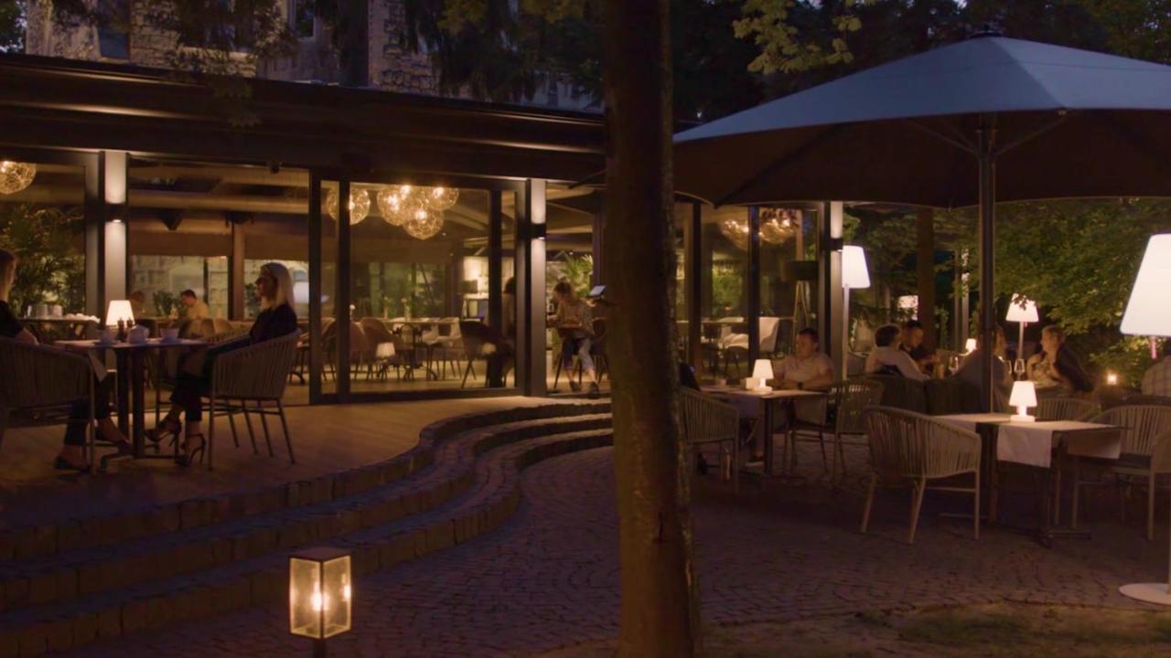 Lion'S Castle Hotel إلفيف المظهر الخارجي الصورة